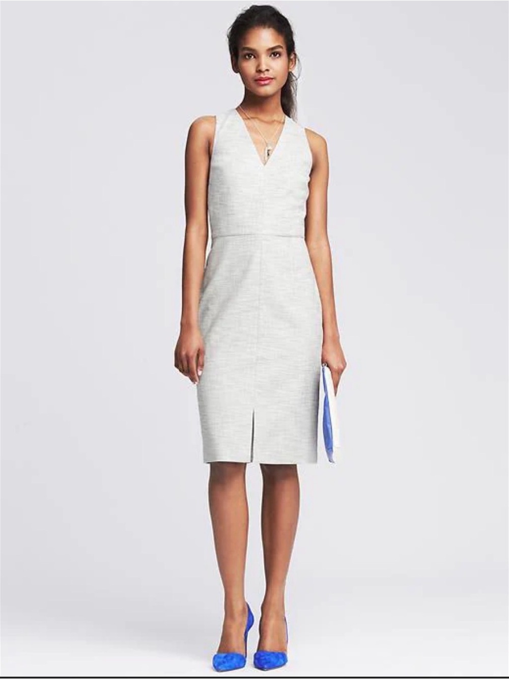 Banana Republic Textured Sheath Dress White V-Neck Sleeveless Size 8 Career Work